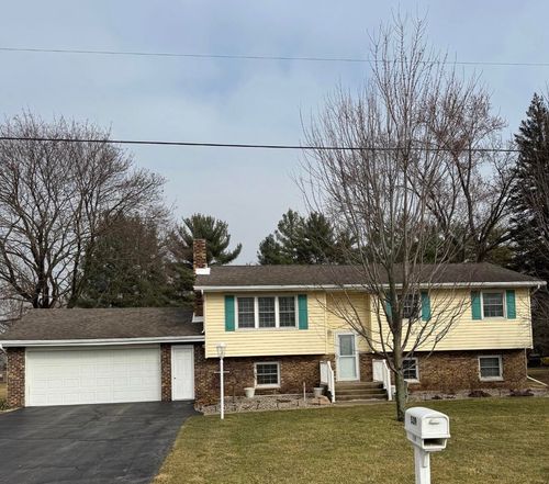 539 Wayne St, Hobart, IN, 46342-4712 | Card Image