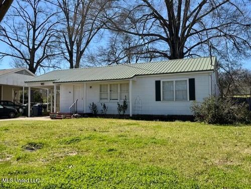 106 Laurel Ave, Natchez, MS, 39120-4104 | Card Image