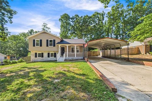 4709 Chaucer Dr, Greensboro, NC, 27407-4075 | Card Image