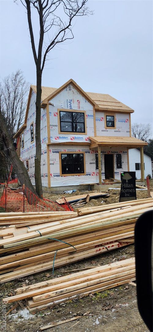 2700 Vendome Ave, Rochester Hills, MI, 48309-4051 | Card Image