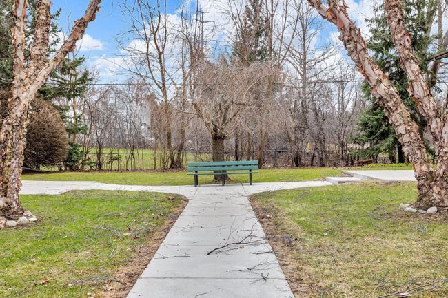 APT-2 - 340 Concord Pl, Condo with 2 bedrooms, 2 bathrooms and null parking in Bloomfield Hills MI | Image 24