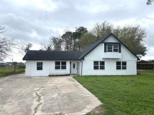 8722 Holmes Rd, Nederland, TX, 77627-8826 | Card Image