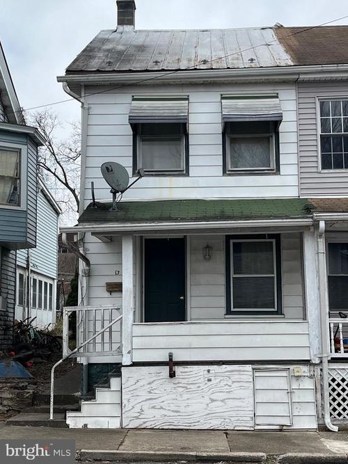 13 S Front St, MIFFLINTOWN, PA, 17059-1312 | Card Image