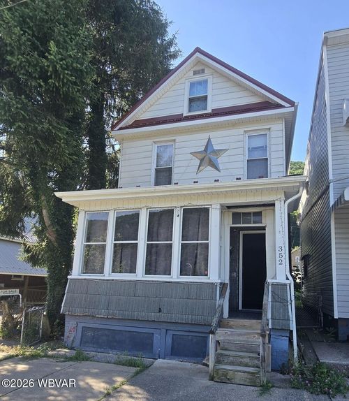 352 Susquehanna Ave, Renovo, PA, 17764-1524 | Card Image