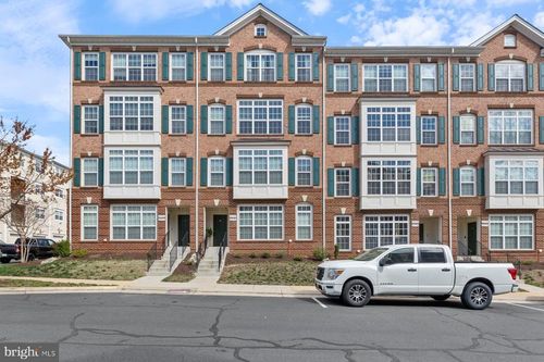 42588 Cardinal Trace Ter, BRAMBLETON, VA, 20148-6411 | Card Image