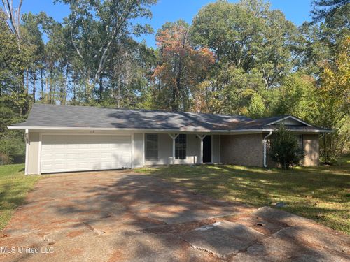 622 Chelsea Dr, Jackson, MS, 39212-4607 | Card Image