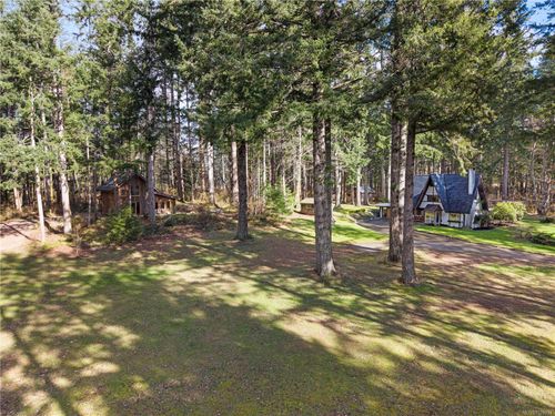 2138 Left Rd, Courtenay, BC, V9J1T9 | Card Image