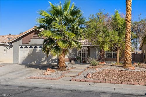 2116 Twisted Oak Ave, North Las Vegas, NV, 89032-0615 | Card Image