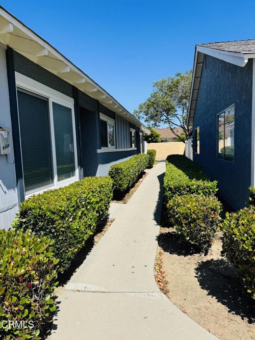 2334 Alexander St, Oxnard, CA, 93033-4708 | Card Image