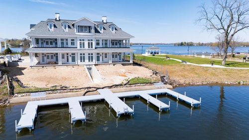 1-503 N Lake Road Road, Oconomowoc, WI, 53066 | Card Image
