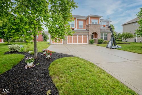 548 Gosford Ct, Westfield, IN, 46074-7301 | Card Image