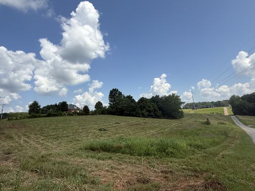 4015 Trough Springs Rd, Adams, TN, 37010-9063 | Card Image