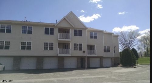 37 Parkside Ct, Wayne, NJ, 07470-4030 | Card Image