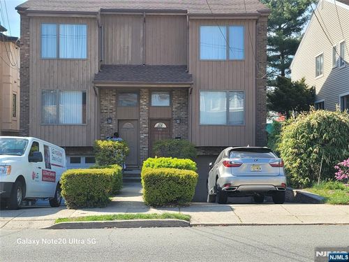 1643 Maple St, Fort Lee, NJ, 07024-2537 | Card Image