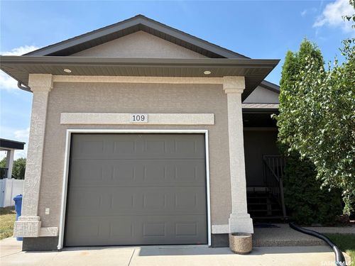 109 Good Spirit Cres, Yorkton, SK, S3N3J8 | Card Image