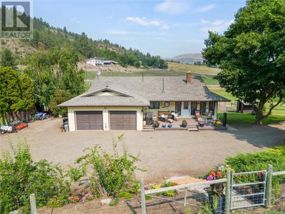 6695 Cosens Bay Rd, House other with 4 bedrooms, 3 bathrooms and 8 parking in Coldstream BC | Image 2