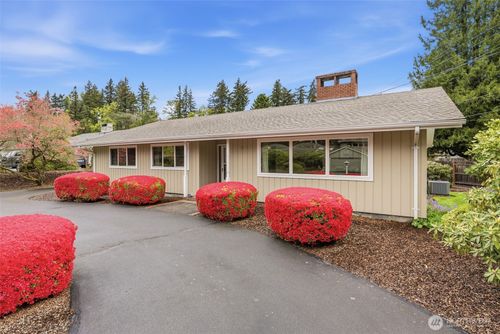 2264 Cascade Way, Longview, WA, 98632-5506 | Card Image