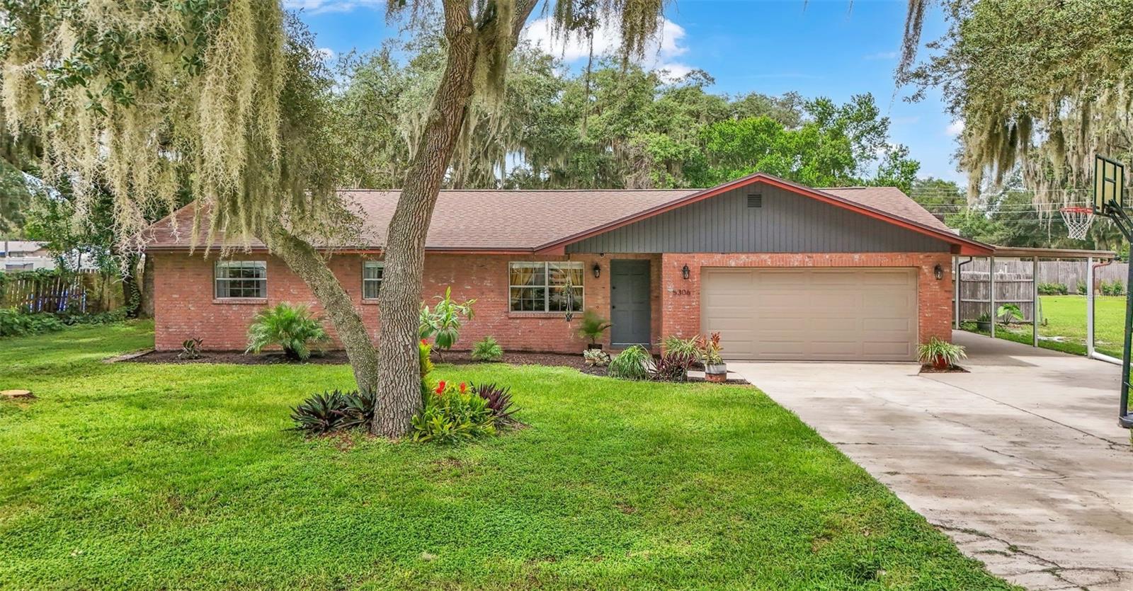 Oakway Dr, Lakeland, FL 33805