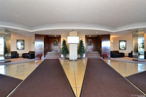 903-61 Grand Central Pkwy, Forest Hills, NY, 11375-1263 | Card Image