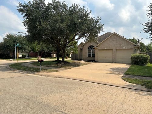 5554 Dapplewood Ln, Katy, TX, 77449-7558 | Card Image
