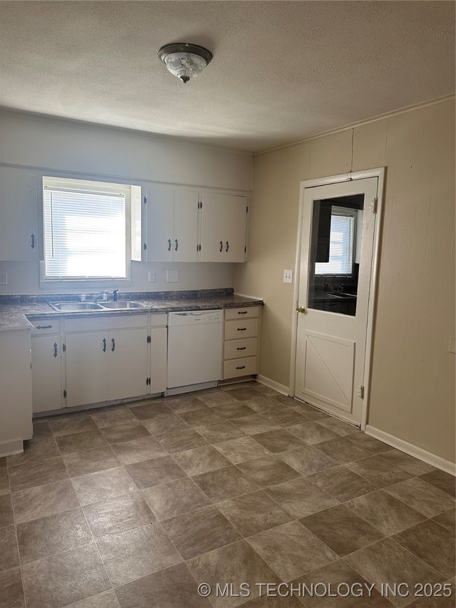 624 Steven Taylor Blvd, House other with 2 bedrooms, 1 bathrooms and null parking in McAlester OK | Image 8