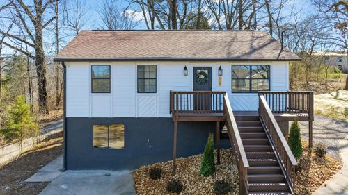 518 W Beaver Creek Dr, Powell, TN, 37849-4413 | Card Image