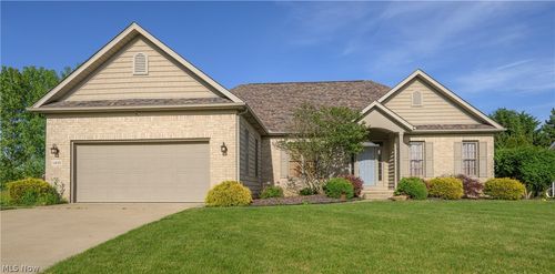 1436 Glenbrook Ave, Louisville, OH, 44641-8764 | Card Image
