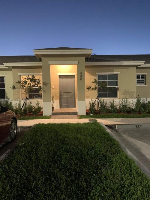 484 Ne 4th Ave, Florida City, FL, 33034-3253 | Card Image