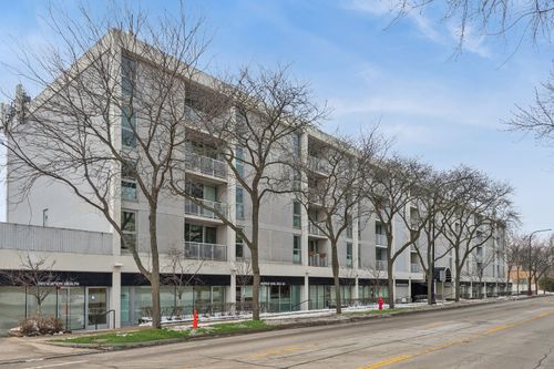 unit-204-1625 Sheridan Rd, Wilmette, IL, 60091-1815 | Card Image