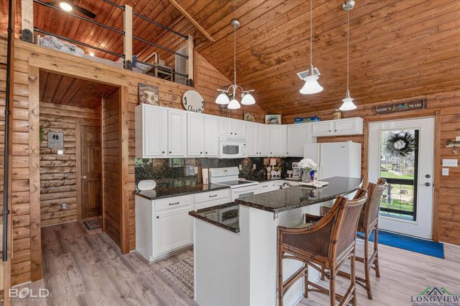 4120 Cypress Village Rd, House other with 3 bedrooms, 3 bathrooms and null parking in Karnack TX | Image 9