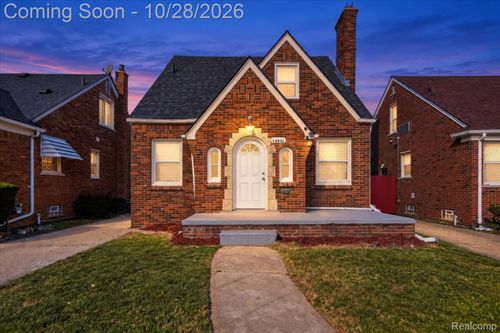 14931 Eastburn St, Detroit, MI, 48205-1310 | Card Image