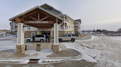 2821 Ithica Dr, Bismarck, ND, 58503-1380 | Card Image