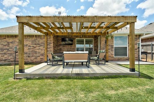 9300 Anaum Ln, Yukon, OK, 73099-3887 | Card Image