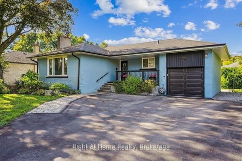 257 Wales Cres, Oakville, ON, L6L3X8 | Card Image