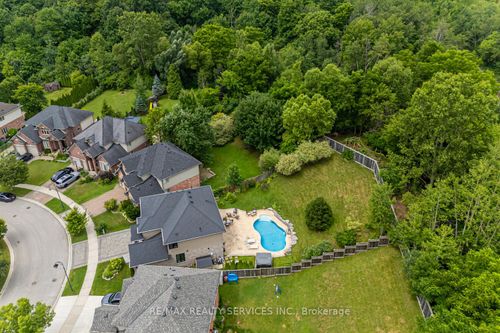 207 Richmeadow Rd, London, ON, N6H5T3 | Card Image