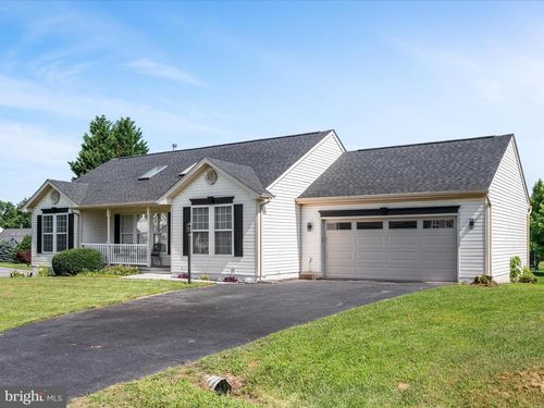 27 Yardley Ct, MARTINSBURG, WV, 25405-5758 | Card Image