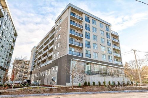 108-275 Larch St, Waterloo, ON, N2L3R2 | Card Image