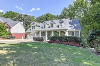 5032 Hickory Hills Drive, House other with 5 bedrooms, 4 bathrooms and 2 parking in Woodstock GA | Image 2