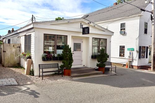133 Commercial Street, Provincetown, MA, 02657 | Card Image