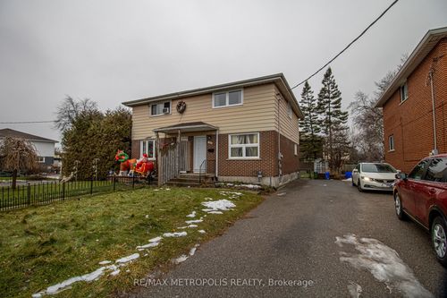 1098 Cedar St, Oshawa, ON, L1J3R9 | Card Image