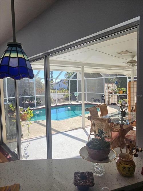 43 Windsor Dr, ENGLEWOOD, FL, 34223-4640 | Card Image