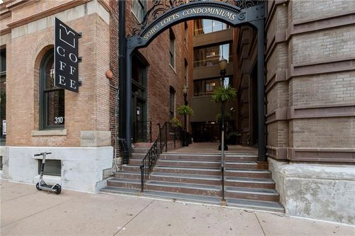 apt-522-308 W 8th St, Kansas City, MO, 64105-1549 | Card Image