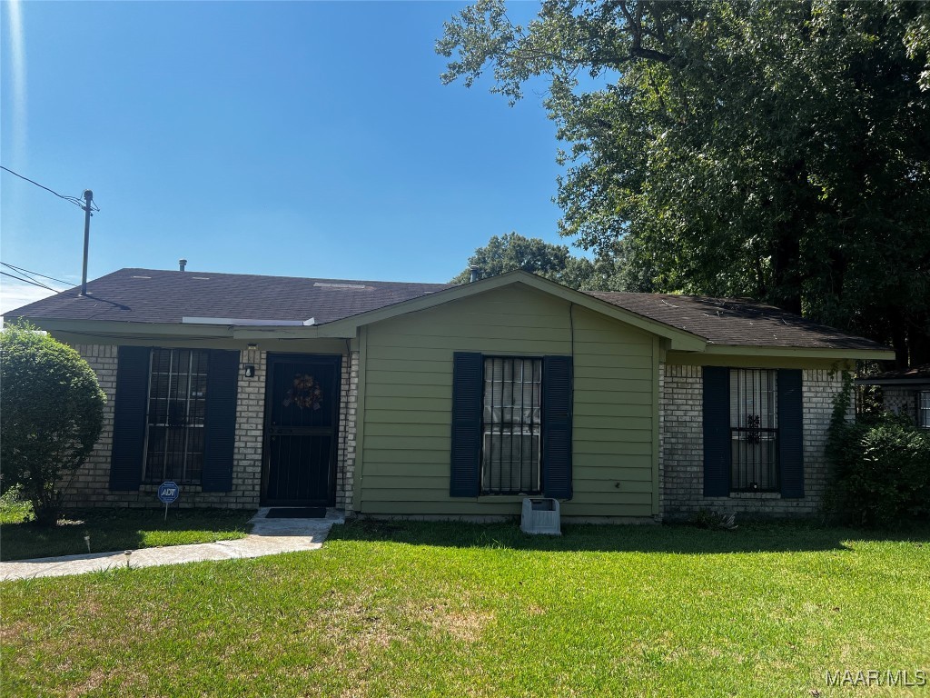 Cresta Cir, Montgomery, AL 36108