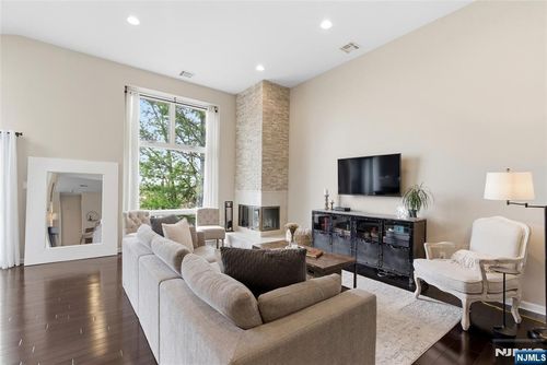 855 Valley Brook Ave, Lyndhurst, NJ, 07071-1328 | Card Image