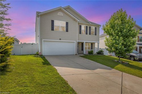 1032 Solstice St, Rural Hall, NC, 27045-9936 | Card Image