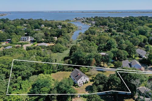 13 W End Ave, East Quogue, NY, 11942-4217 | Card Image