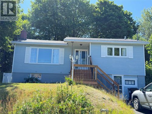 4 Davidson Pl, Saint Johns, NL, A1E2A4 | Card Image