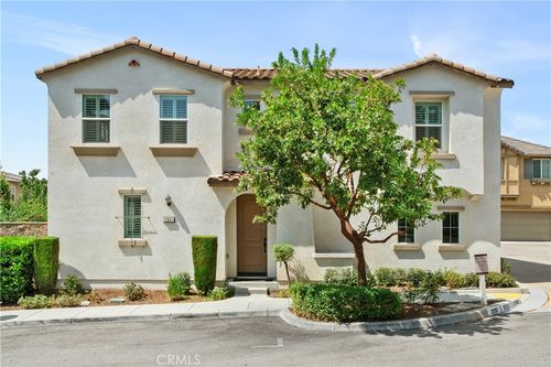 2051 Liberty Way, Claremont, CA, 91711-2021 | Card Image