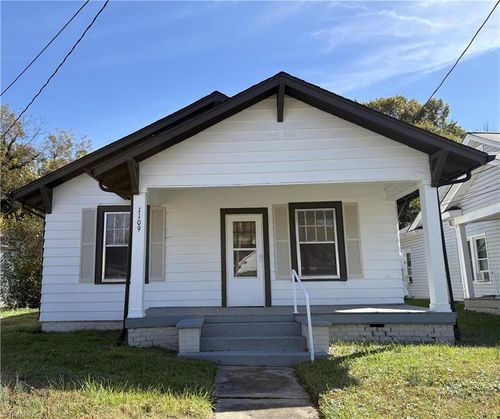 1109 Adams St, High Point, NC, 27262-6902 | Card Image