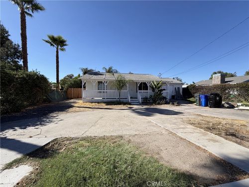 9384 Fontana Ave, Fontana, CA, 92335-5412 | Card Image